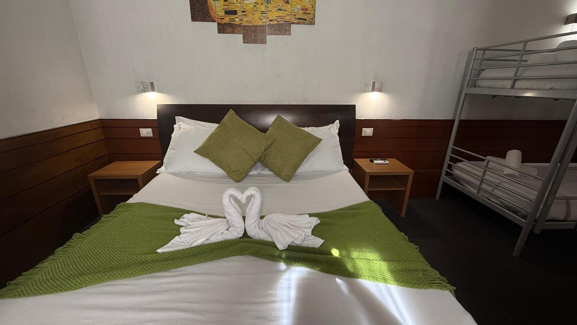 Romalive Hotel Экстерьер фото