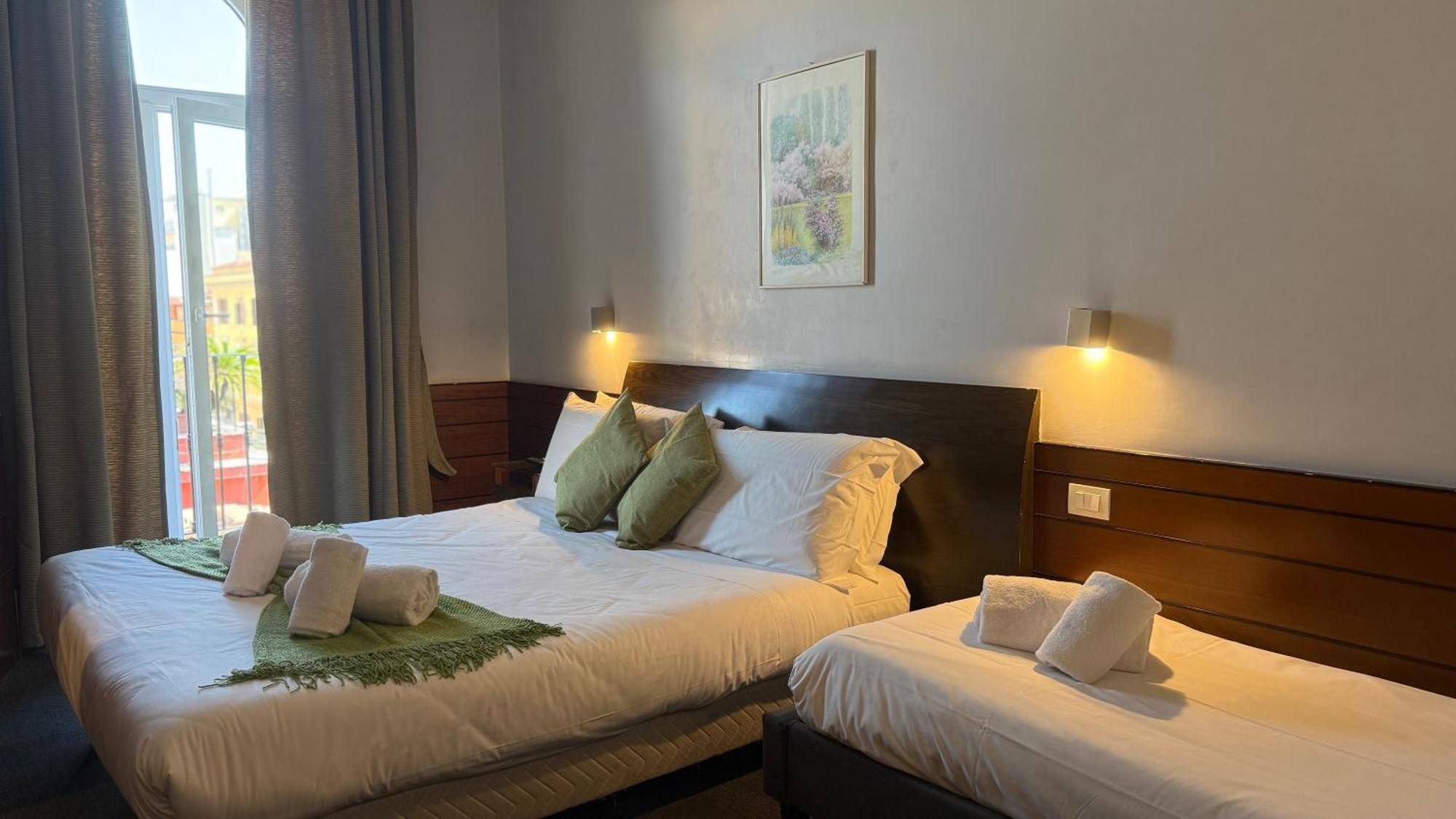 Romalive Hotel Экстерьер фото
