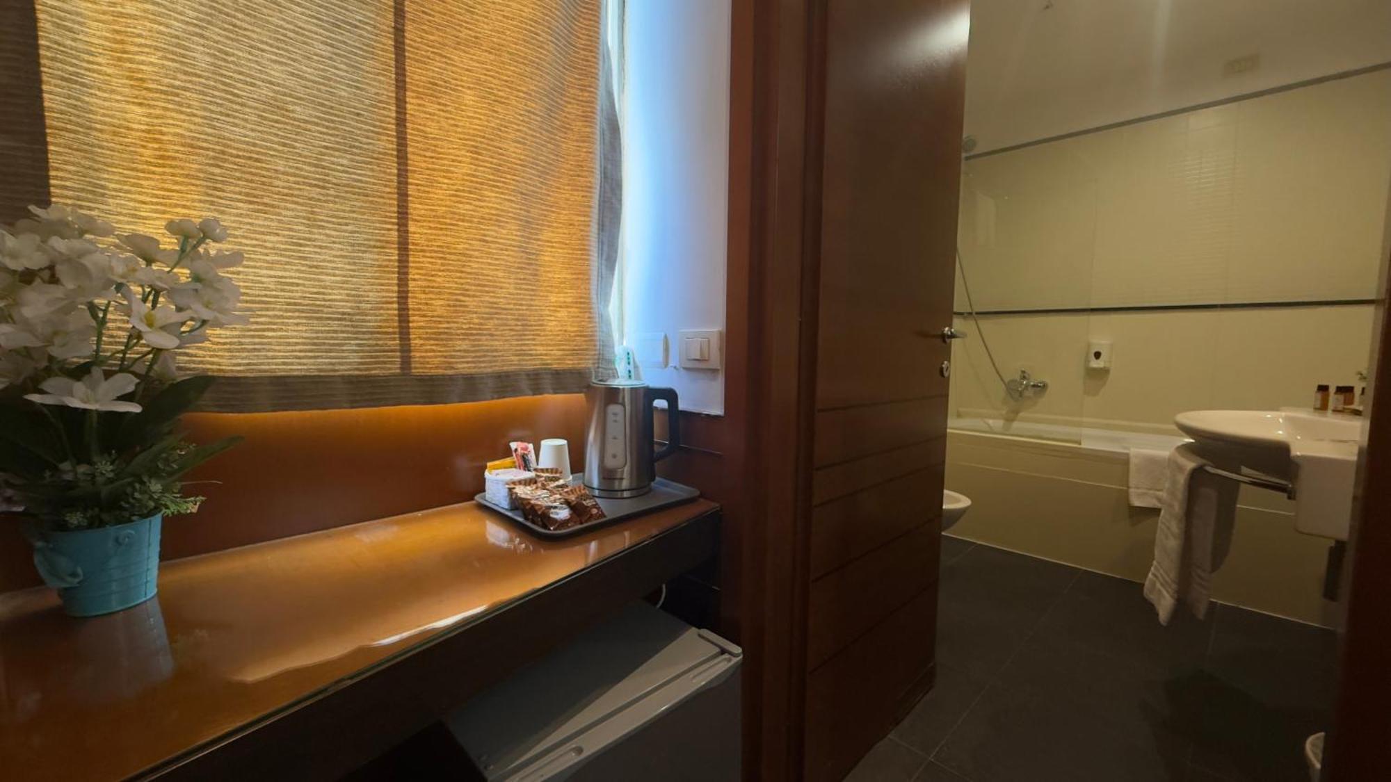 Romalive Hotel Экстерьер фото